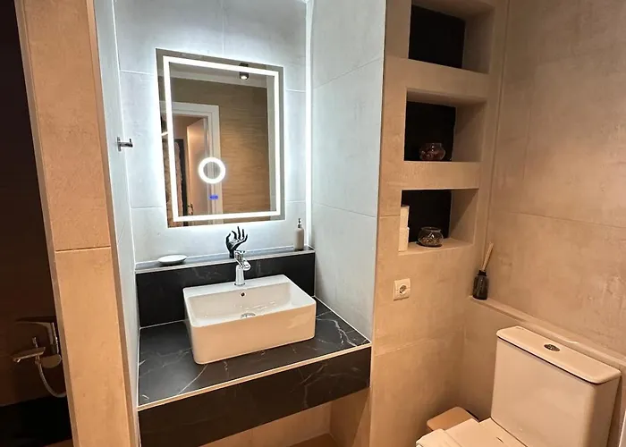Agali Luxury Home *
