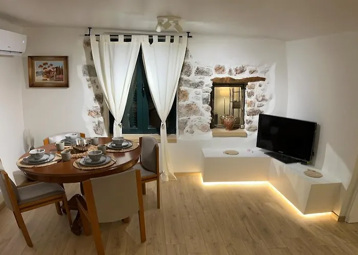 Agali Luxury Home Nyaraló *